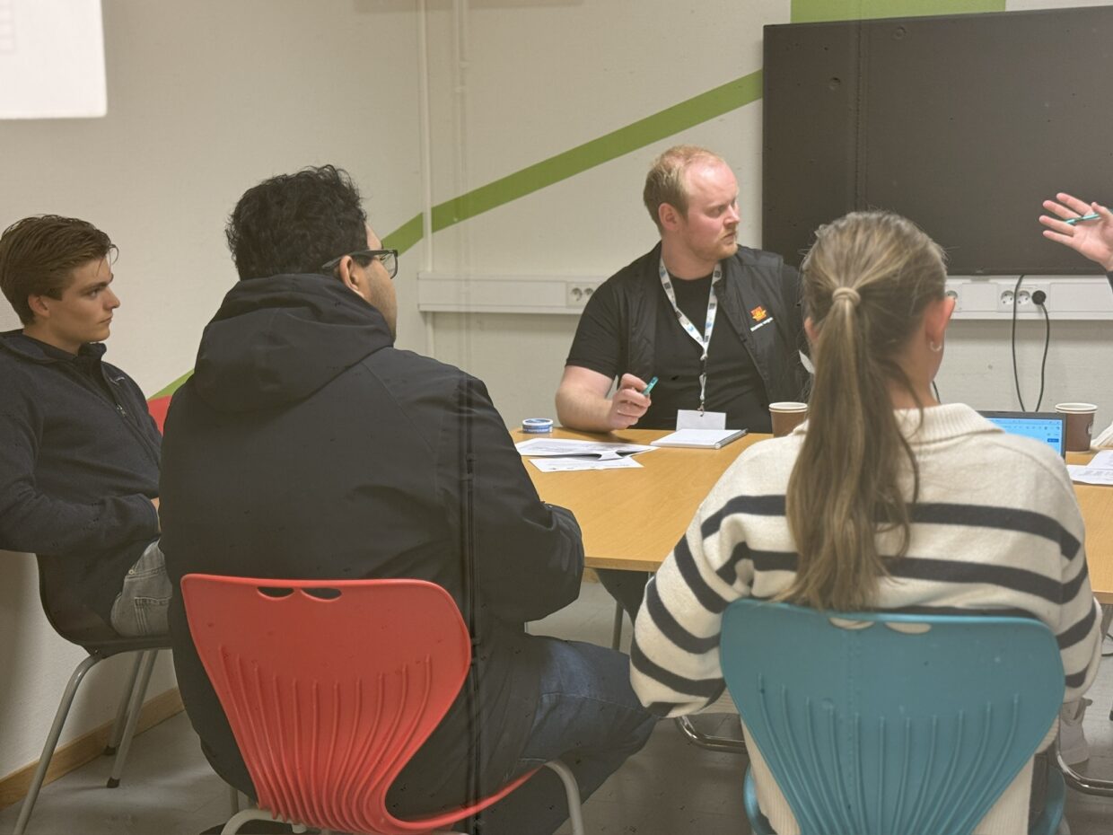 82 D9 D7 D8 7 E76 40 BC 9 D4 F 70 F98 C6 CA0 DB 1 102 a